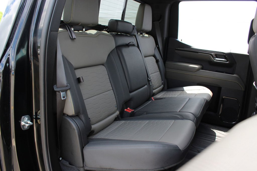 2023 Chevrolet Silverado 1500 ZR2 | Lthr | Roof | HtdSeats | Warranty to 2028 in Saint John, New Brunswick - 38 - w1024h768px