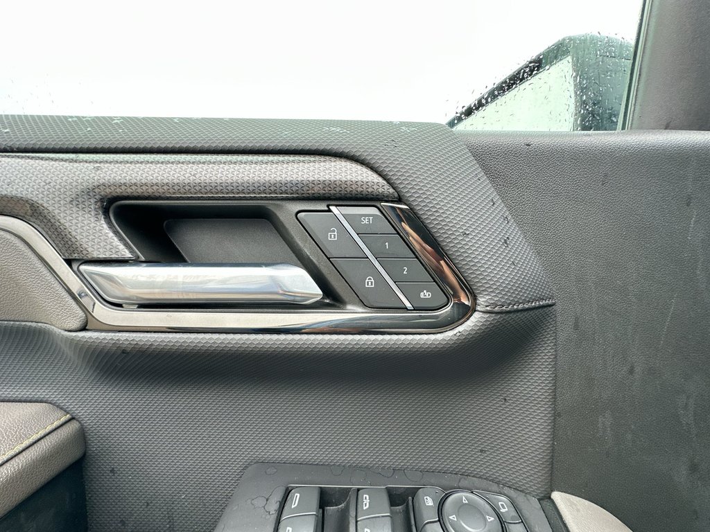 2023 Chevrolet Silverado 1500 ZR2 | Roof | Cam | HtdWhl | Keyless | RmtStrt in Saint John, New Brunswick - 49 - w1024h768px