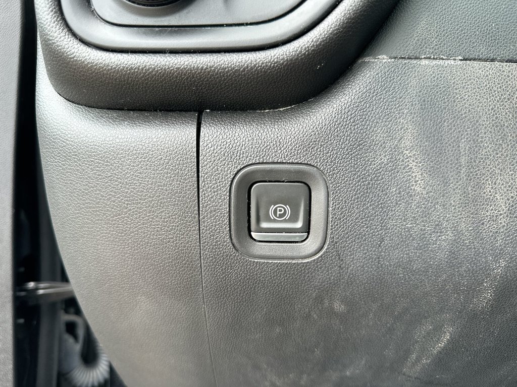 2024 Chevrolet Silverado 1500 Custom | Cam | Bluetooth | Warranty to 2029 in Saint John, New Brunswick - 30 - w1024h768px