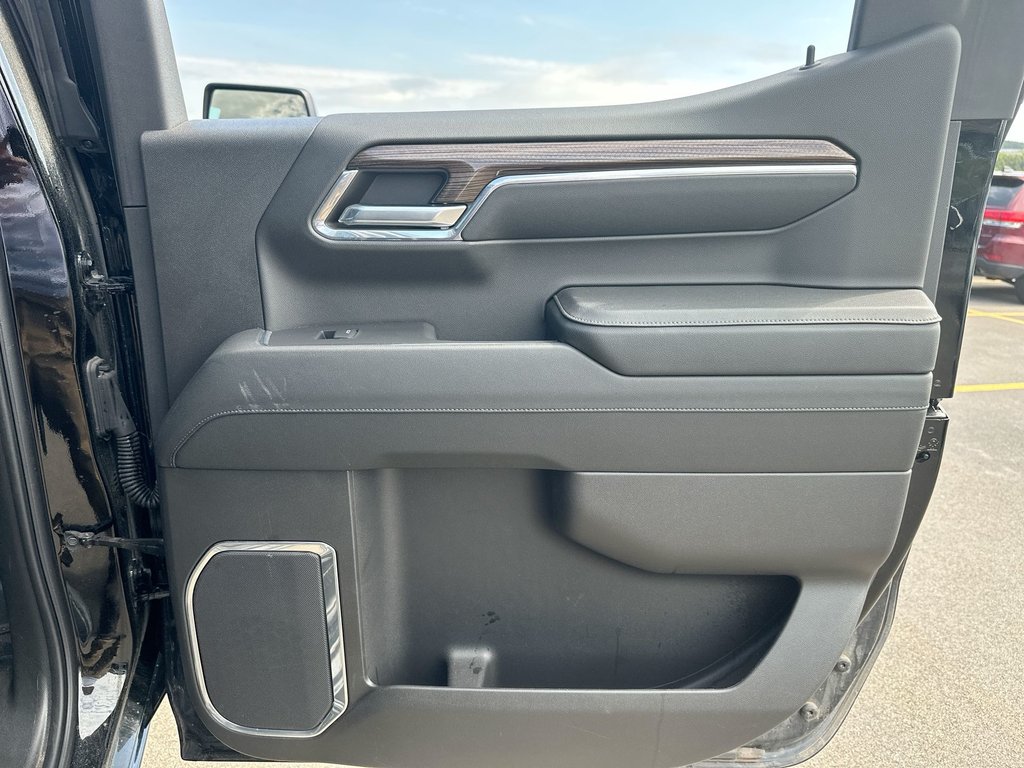 Chevrolet Silverado 1500 RST | Cam | HtdSeat | Bluetooth | Warranty to 2029 2024 à Saint John, Nouveau-Brunswick - 41 - w1024h768px