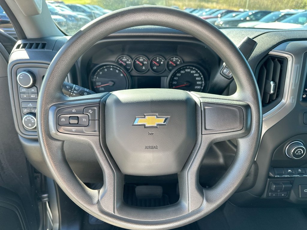 2024 Chevrolet Silverado 1500 Custom | Cam | RmtStrt | Bluetooth | Keyless | USB in Saint John, New Brunswick - 17 - w1024h768px
