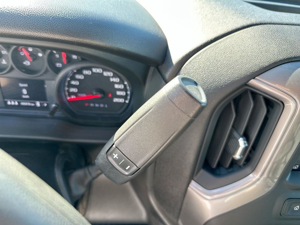 2024 Chevrolet Silverado 1500 Custom | Cam | RmtStrt | Bluetooth | Keyless | USB in Saint John, New Brunswick - 29 - w1024h768px