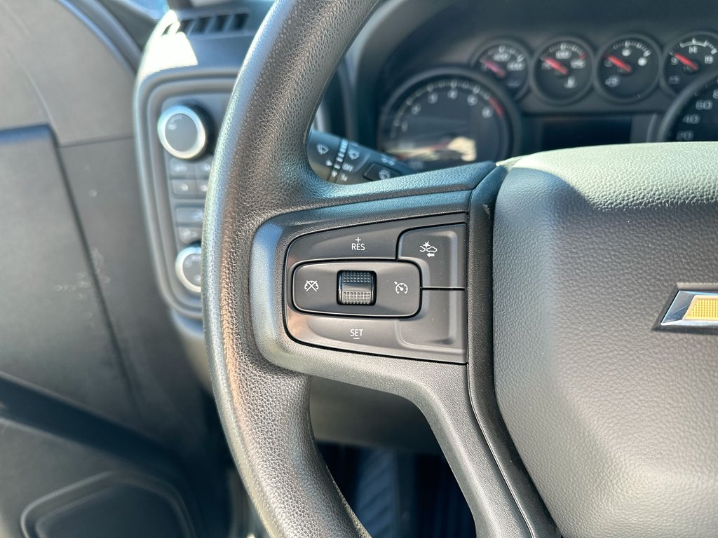 2024 Chevrolet Silverado 1500 Custom | Cam | RmtStrt | Bluetooth | Keyless | USB in Saint John, New Brunswick - 20 - w1024h768px