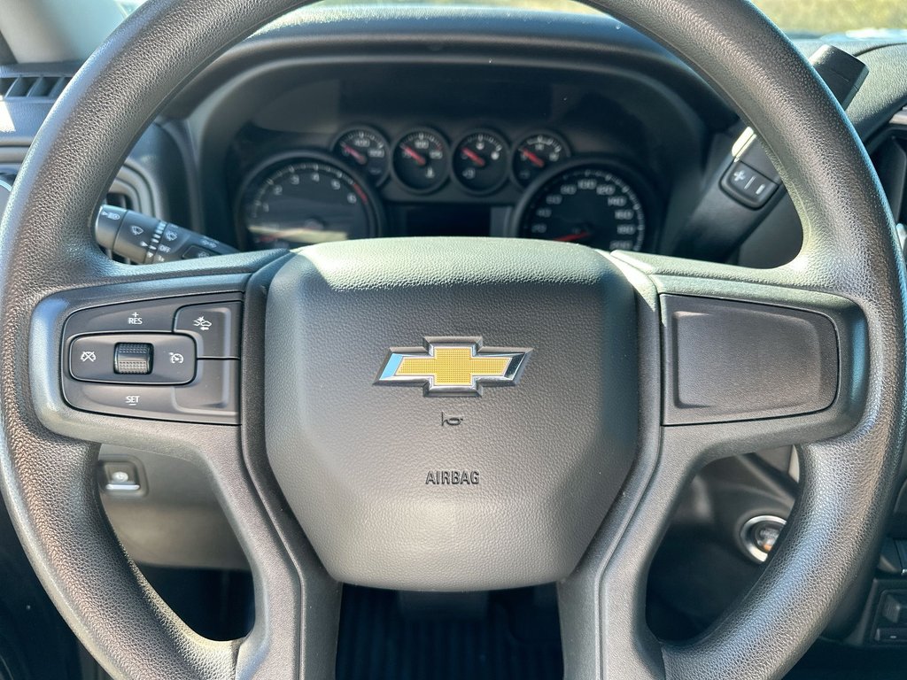 2024 Chevrolet Silverado 1500 Custom | Cam | RmtStrt | Bluetooth | Keyless | USB in Saint John, New Brunswick - 18 - w1024h768px