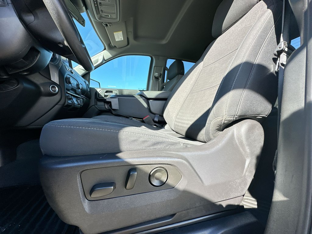 2024 Chevrolet Silverado 1500 Custom | Cam | RmtStrt | Bluetooth | Keyless | USB in Saint John, New Brunswick - 14 - w1024h768px