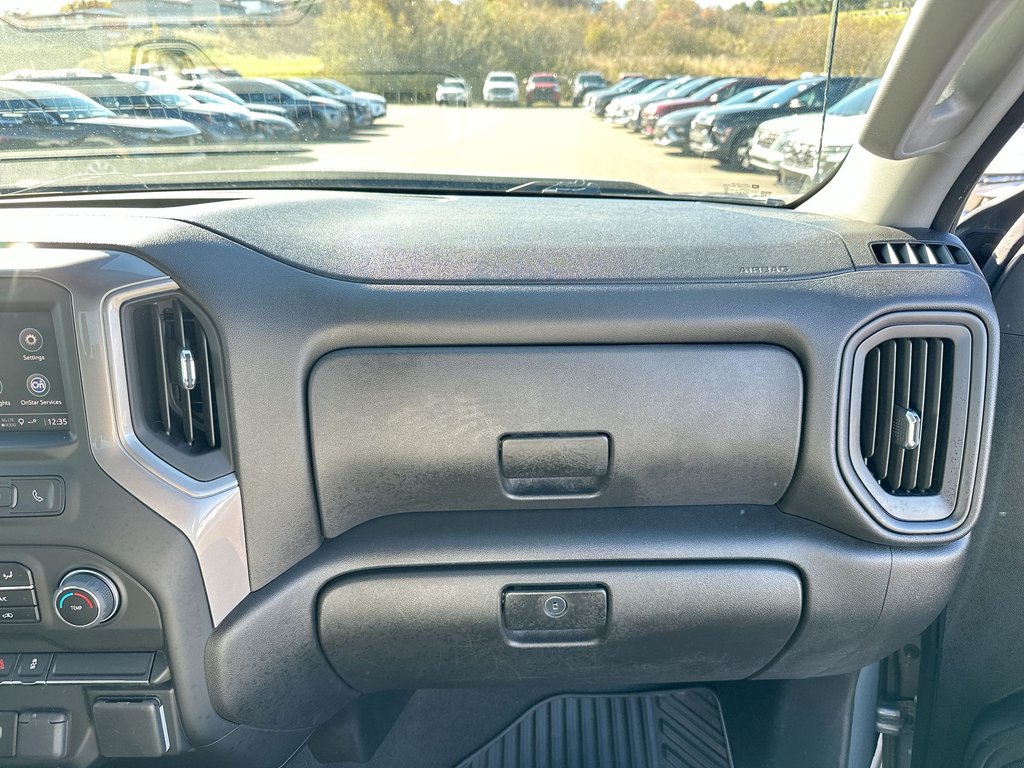 2024 Chevrolet Silverado 1500 Custom | Cam | RmtStrt | Bluetooth | Keyless | USB in Saint John, New Brunswick - 44 - w1024h768px