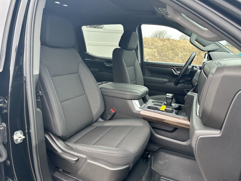 2025 Chevrolet Silverado 1500 LT Trail Boss | Diesel | Cam | Warranty to 2029 in Saint John, New Brunswick - 39 - w1024h768px