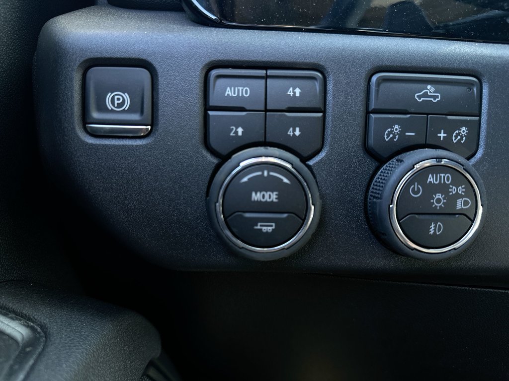 2026 Chevrolet Silverado 1500 LT Trail Boss | Roof | Aux | Warranty to 2031 in Saint John, New Brunswick - 31 - w1024h768px