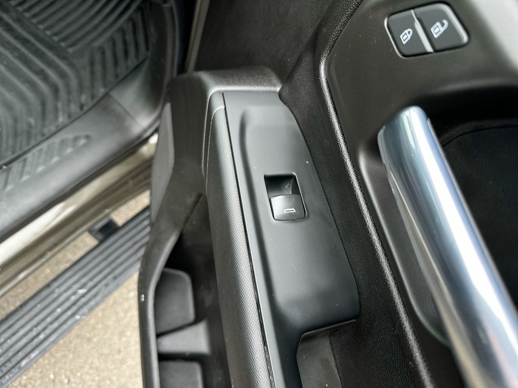2023 Chevrolet Silverado 2500HD Custom | 5th Whl | Cam | Bluetooth | Cruise | Aux in Saint John, New Brunswick - 46 - w1024h768px