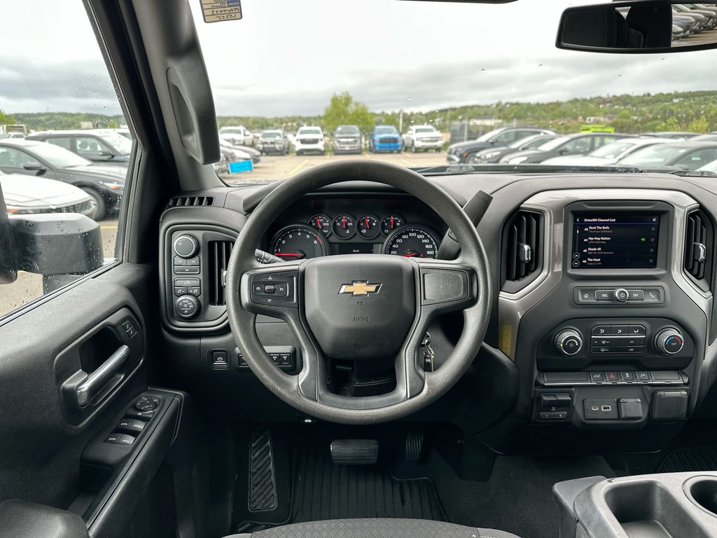 2023 Chevrolet Silverado 2500HD Custom | 5th Whl | Cam | Bluetooth | Cruise | Aux in Saint John, New Brunswick - 12 - w1024h768px