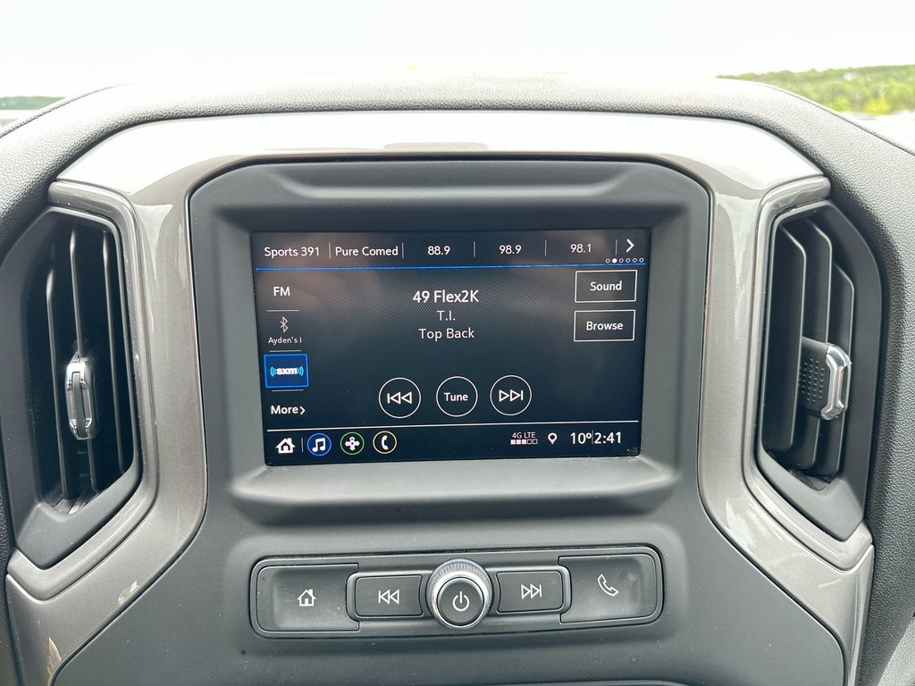 2023 Chevrolet Silverado 2500HD Custom | 5th Whl | Cam | Bluetooth | Cruise | Aux in Saint John, New Brunswick - 25 - w1024h768px
