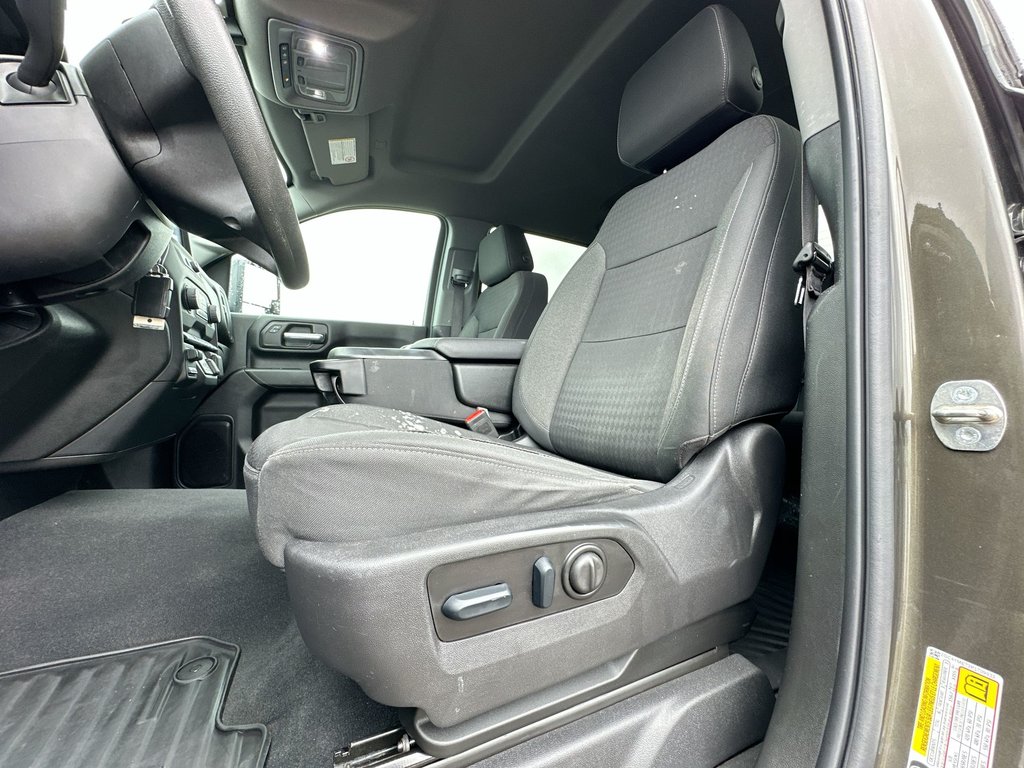 2023 Chevrolet Silverado 2500HD Custom | 5th Whl | Cam | Bluetooth | Cruise | Aux in Saint John, New Brunswick - 14 - w1024h768px