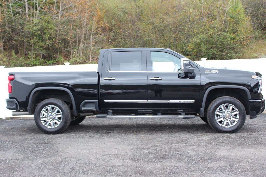 2024  Silverado 2500HD High Country | DIESEL | Leather | Warranty to 2028 in Saint John, New Brunswick - 8 - w1024h768px