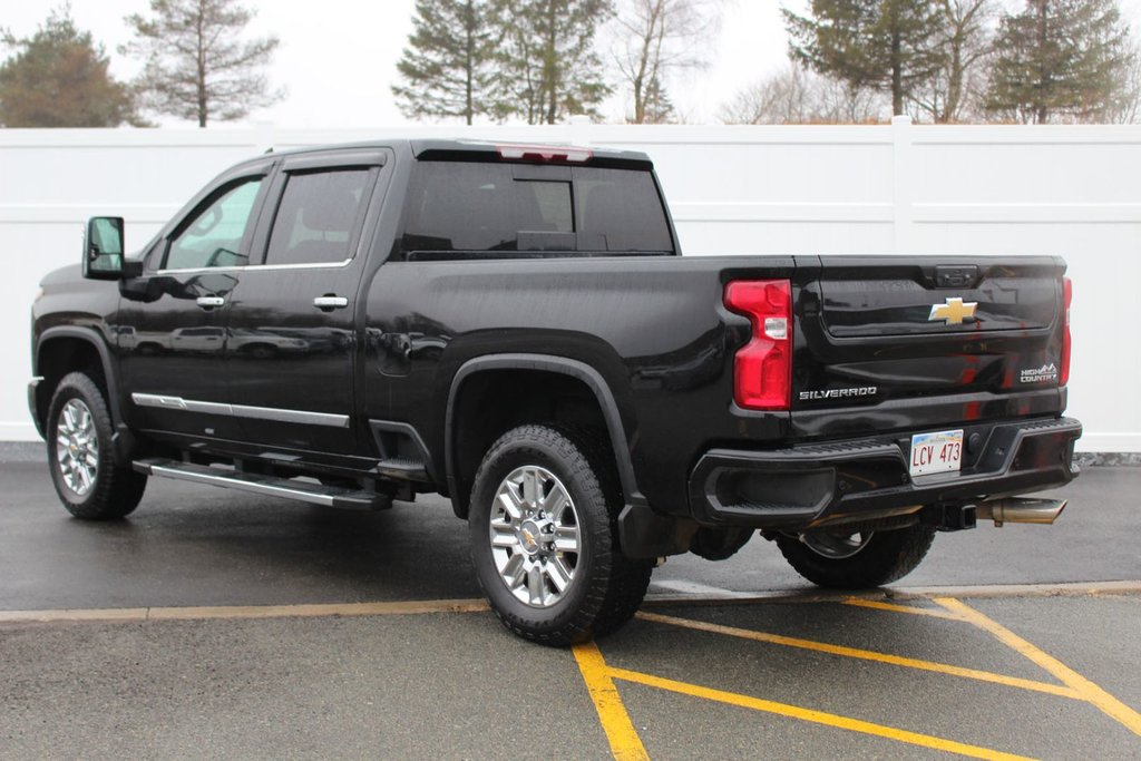 2024 Chevrolet Silverado 2500HD High Country | GAS | Leather | Warranty to 2028 in Saint John, New Brunswick - 5 - w1024h768px