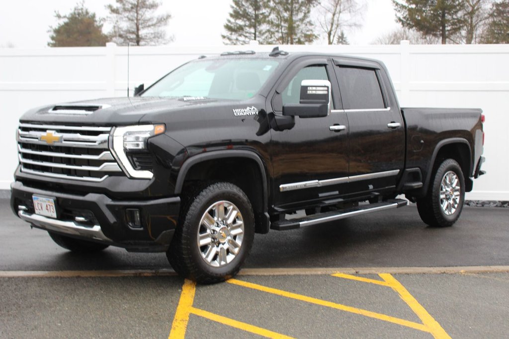 2024 Chevrolet Silverado 2500HD High Country | GAS | Leather | Warranty to 2028 in Saint John, New Brunswick - 3 - w1024h768px