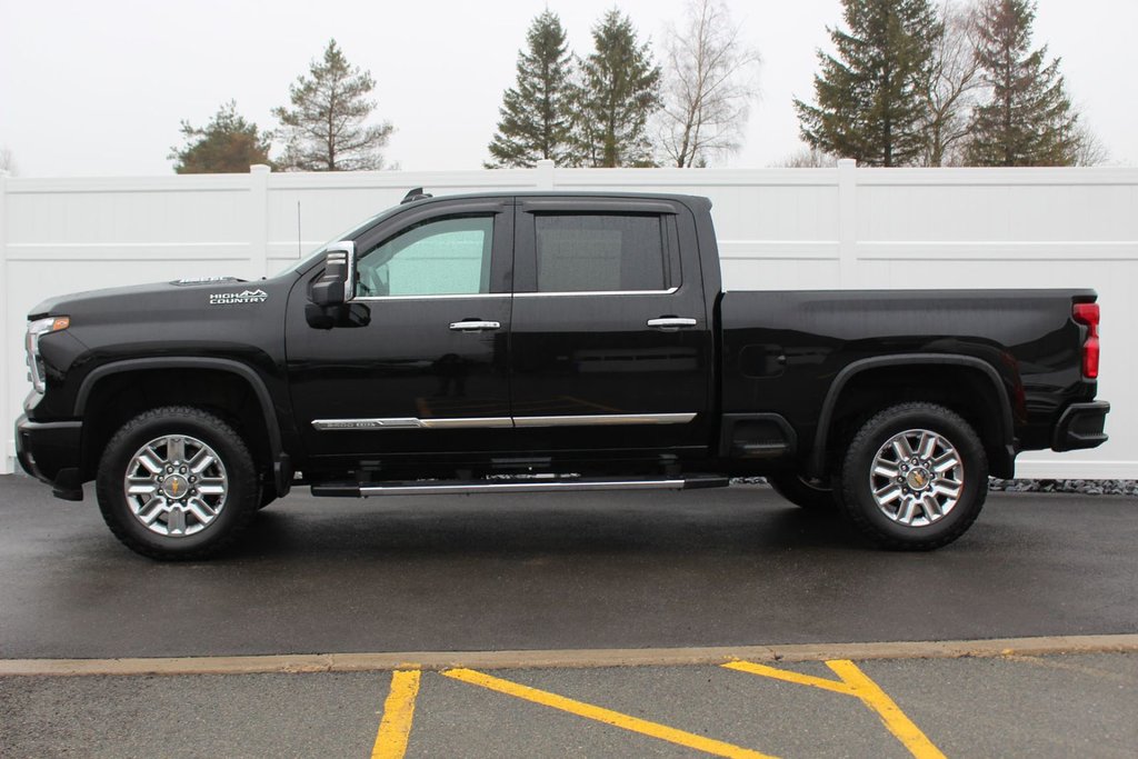 2024 Chevrolet Silverado 2500HD High Country | GAS | Leather | Warranty to 2028 in Saint John, New Brunswick - 4 - w1024h768px