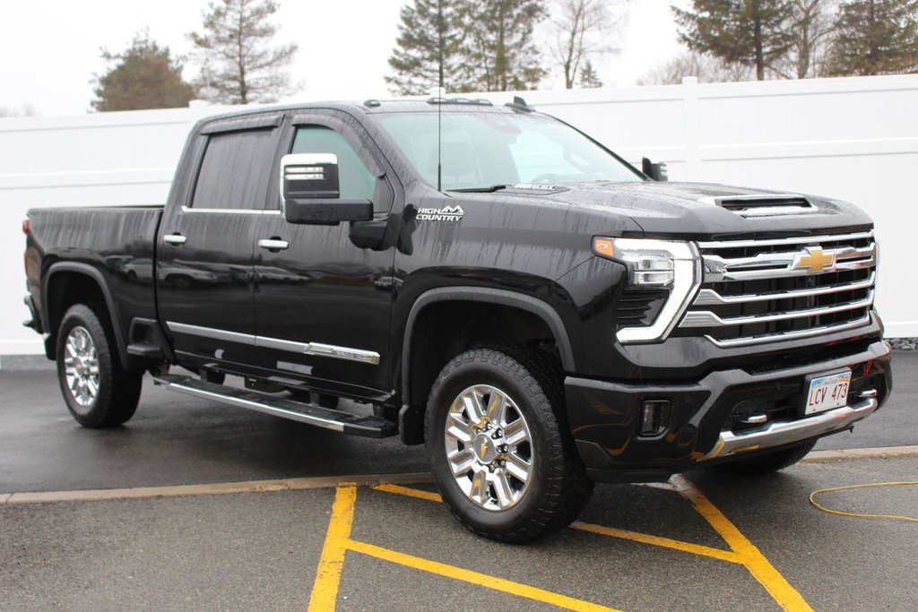 2024 Chevrolet Silverado 2500HD High Country | GAS | Leather | Warranty to 2028 in Saint John, New Brunswick - 1 - w1024h768px