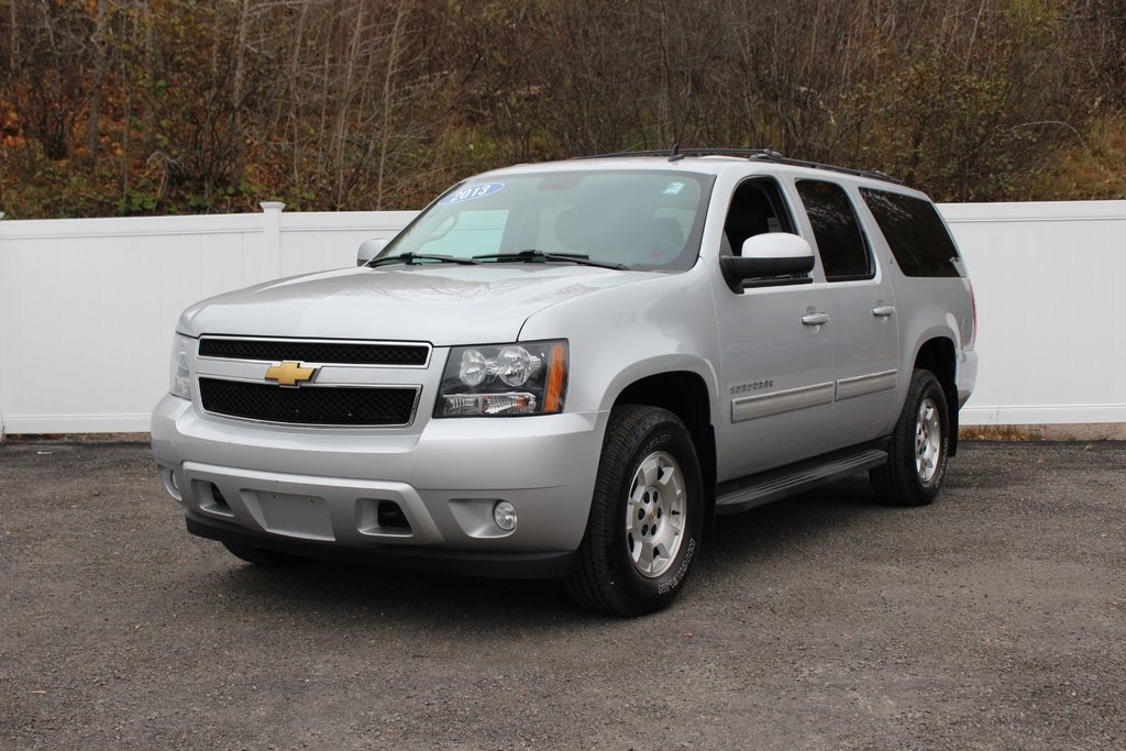 2013 Chevrolet Suburban in Antigonish, Nova Scotia - 3 - w1024h768px