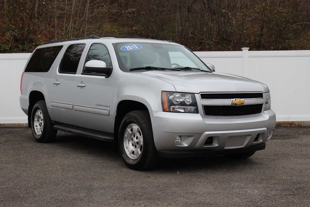 2013 Chevrolet Suburban in Antigonish, Nova Scotia - 1 - w1024h768px