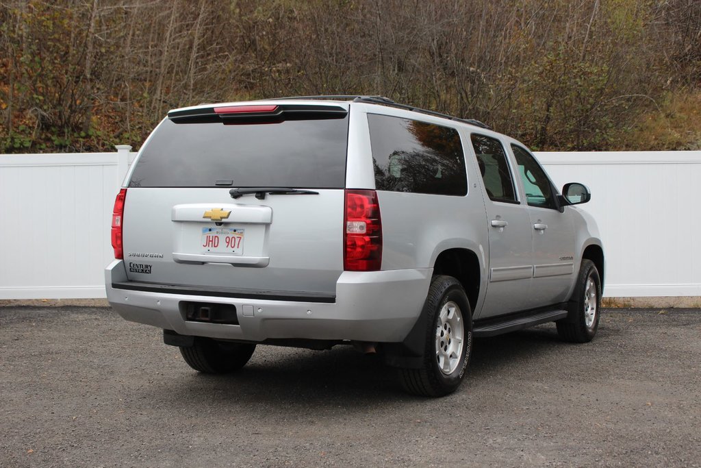 2013 Chevrolet Suburban in Antigonish, Nova Scotia - 7 - w1024h768px