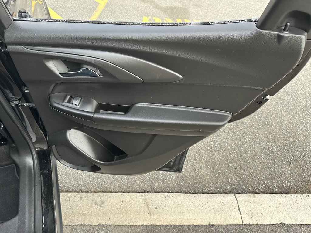 2023 Chevrolet Trailblazer ACTIV | Roof | HtdSeat | Warranty to 2028 in Saint John, New Brunswick - 41 - w1024h768px
