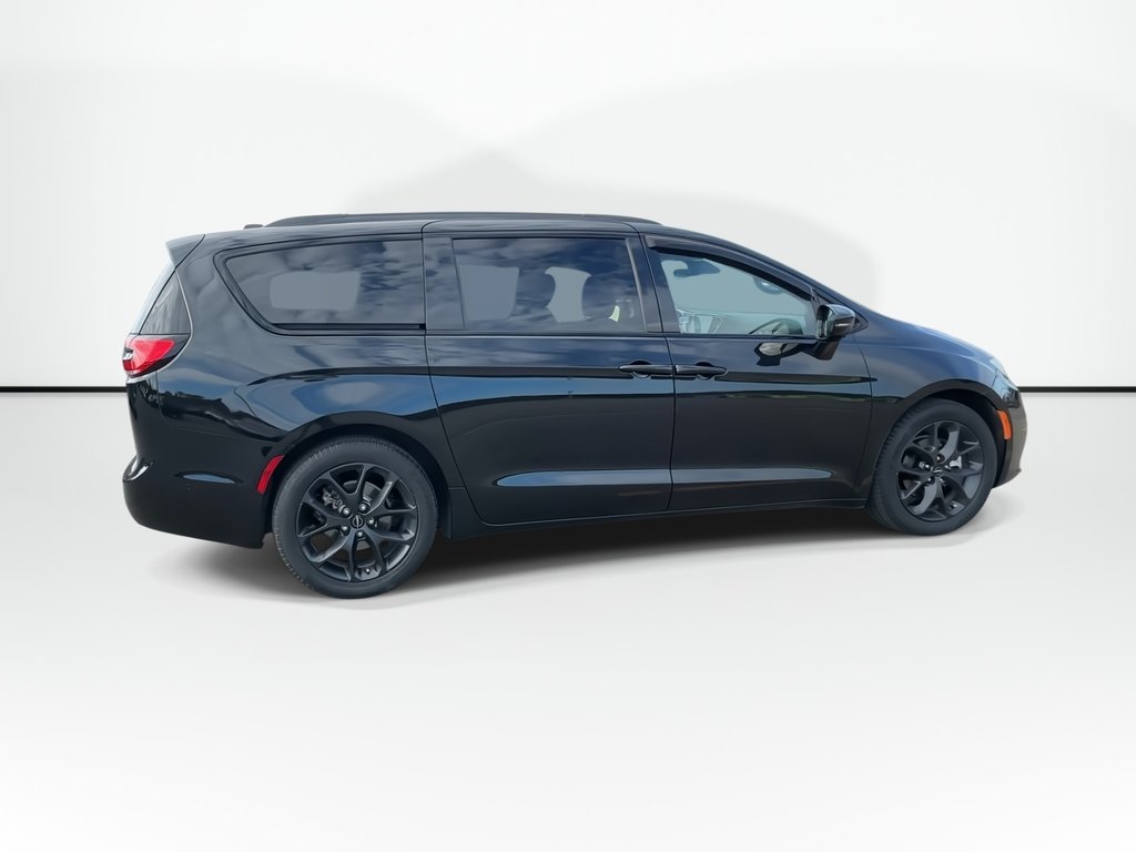 2022 Chrysler Pacifica in Antigonish, Nova Scotia - 9 - w1024h768px