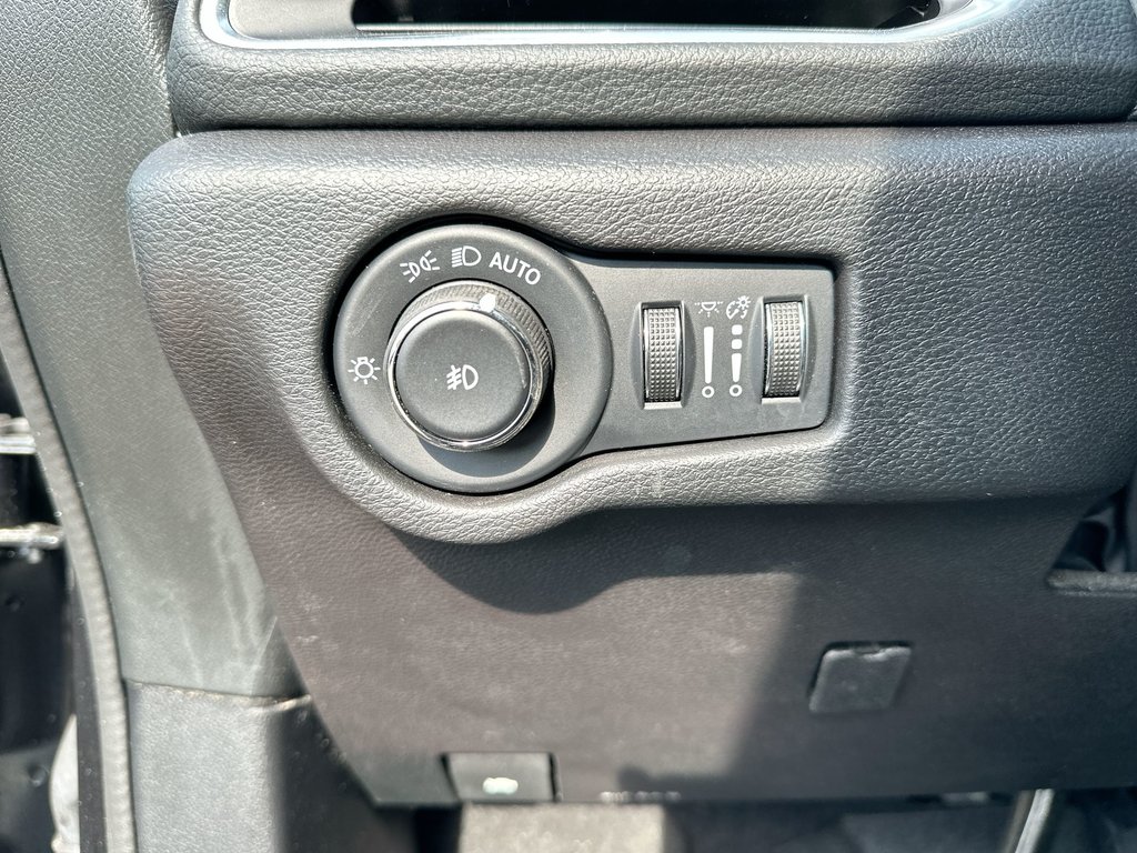 2022 Chrysler Pacifica in Antigonish, Nova Scotia - 31 - w1024h768px