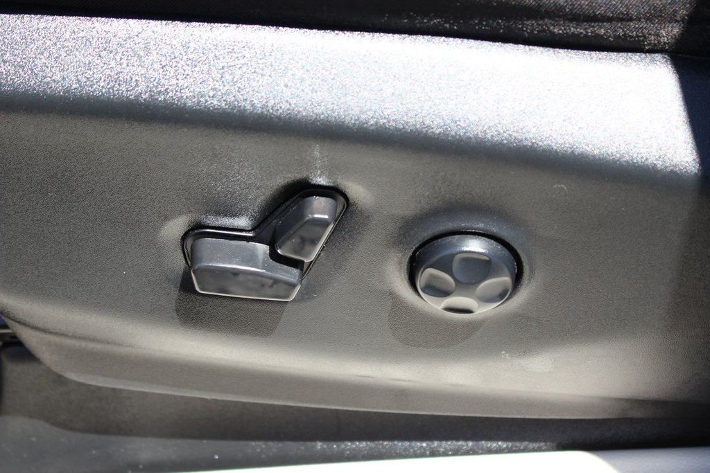 2023 Chrysler Pacifica in Antigonish, Nova Scotia - 13 - w1024h768px