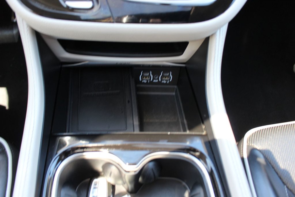 2023 Chrysler Pacifica in Antigonish, Nova Scotia - 28 - w1024h768px