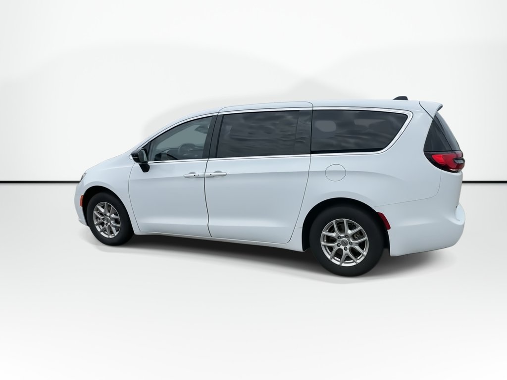 2024 Chrysler Pacifica in Antigonish, Nova Scotia - 8 - w1024h768px