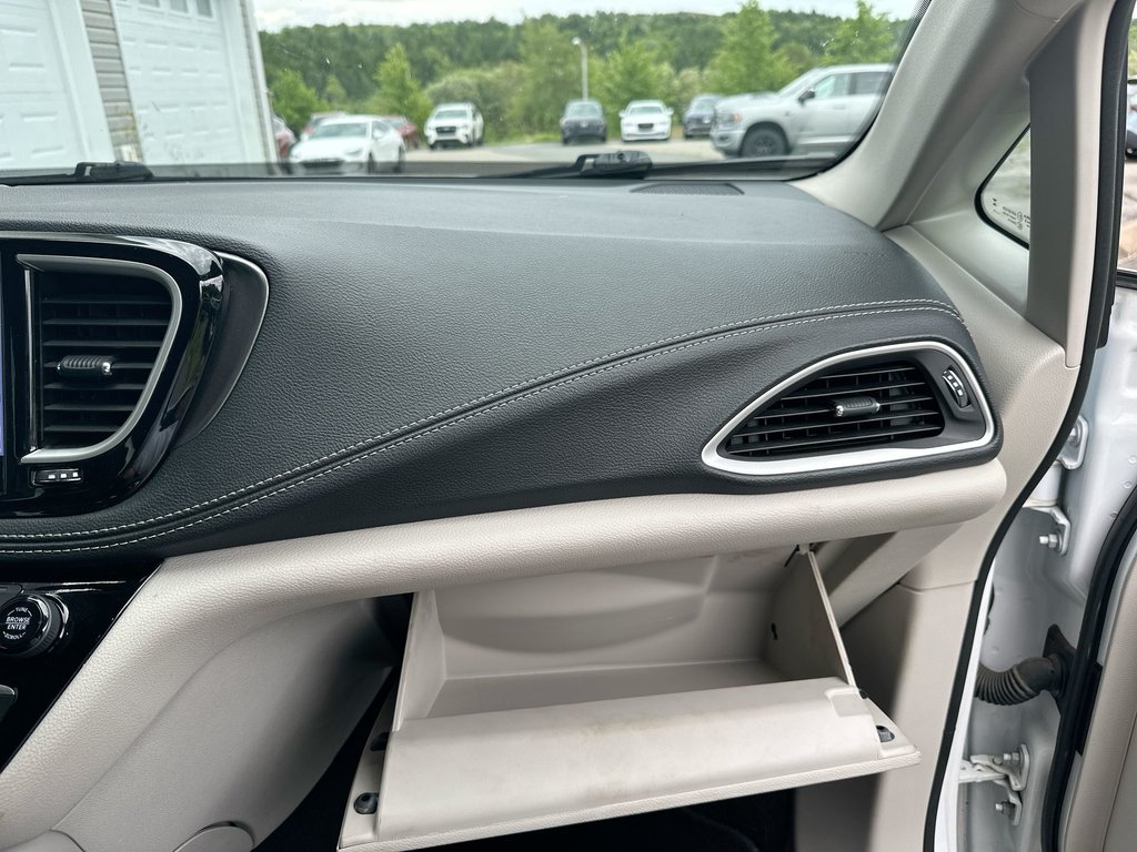 2024 Chrysler Pacifica in Antigonish, Nova Scotia - 43 - w1024h768px
