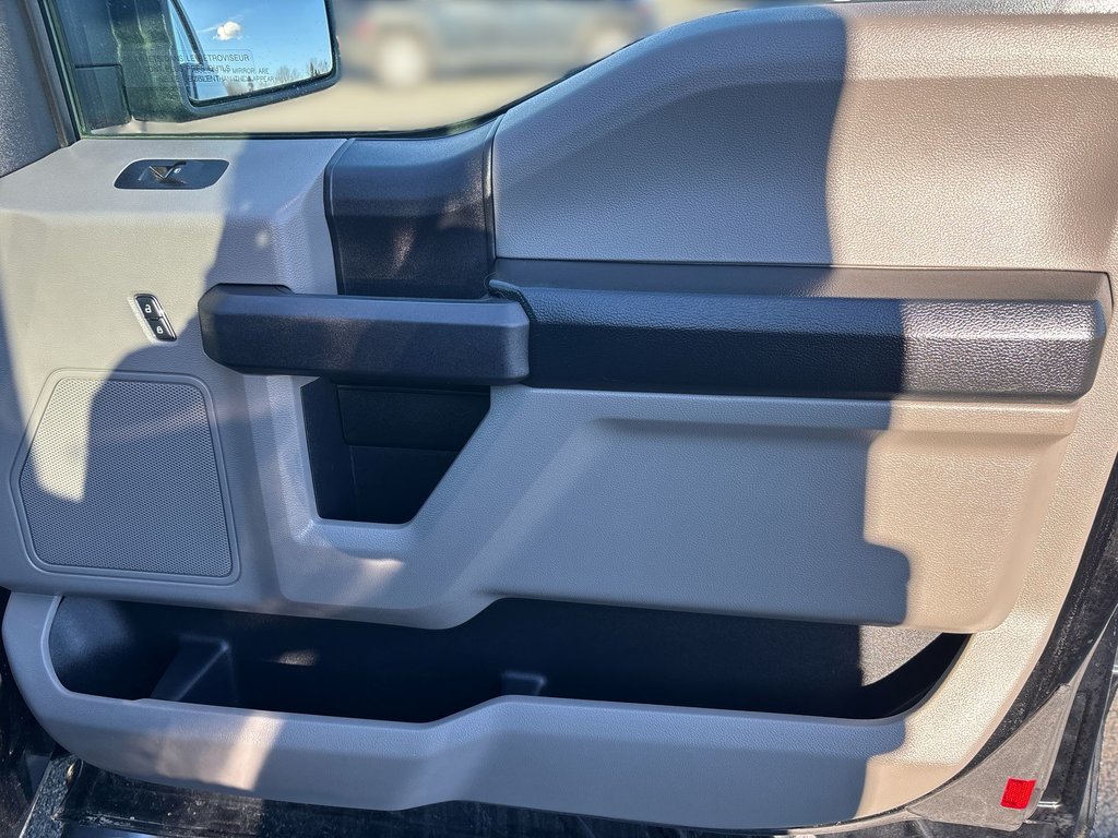 Ford F-150 SXT | Cam | PwrSeat | Cruise | AC | Aux | USB 2017 à Saint John, Nouveau-Brunswick - 40 - w1024h768px