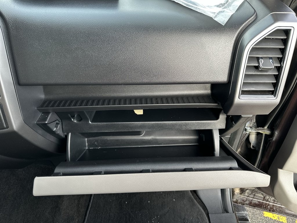 Ford F-150 XLT | Cam | Cruise | Aux | USB | AC 2018 à Saint John, Nouveau-Brunswick - 43 - w1024h768px