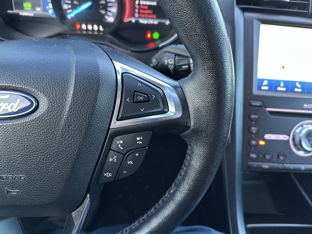 2020 Ford Fusion Hybrid Titanium | Cam | Roof | HtdSeat | Warranty to 2028 in Saint John, New Brunswick - 21 - w1024h768px