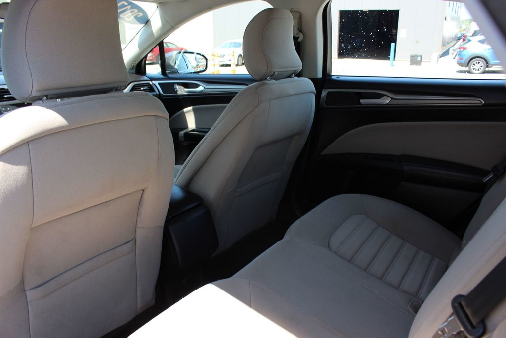 2017 Ford Fusion in Antigonish, Nova Scotia - 31 - w1024h768px