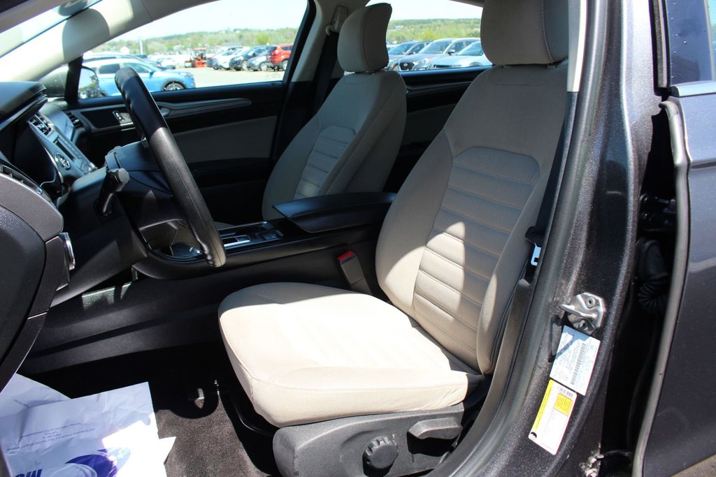 2017 Ford Fusion in Antigonish, Nova Scotia - 10 - w1024h768px