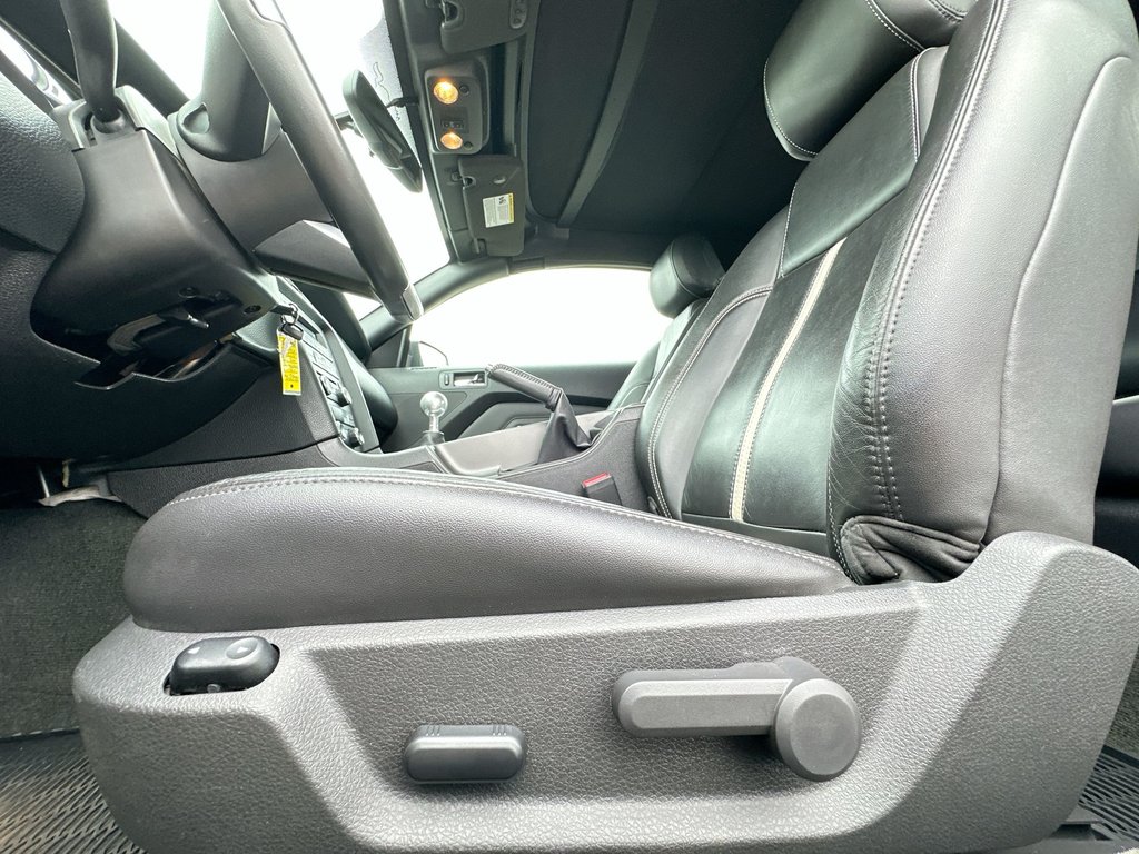 2014 Ford Mustang GT Convertible | Manual | 5L V8 | Leather | HtdSts in Saint John, New Brunswick - 14 - w1024h768px