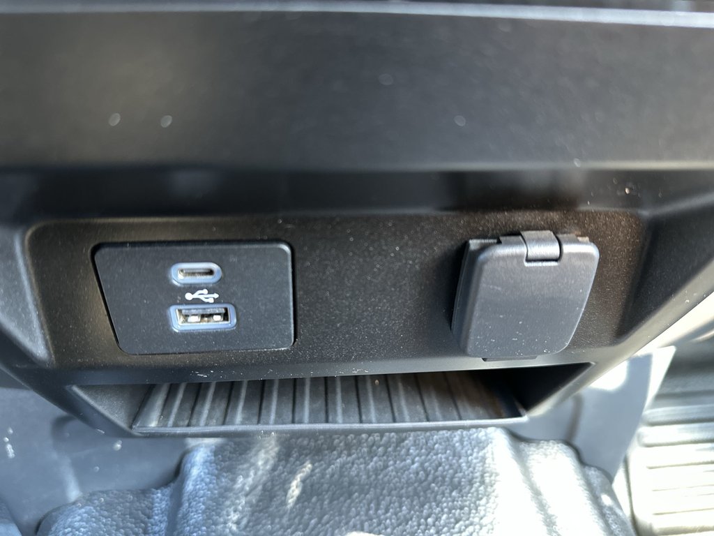 2022 Ford Super Duty F-250 SRW in Antigonish, Nova Scotia - 28 - w1024h768px