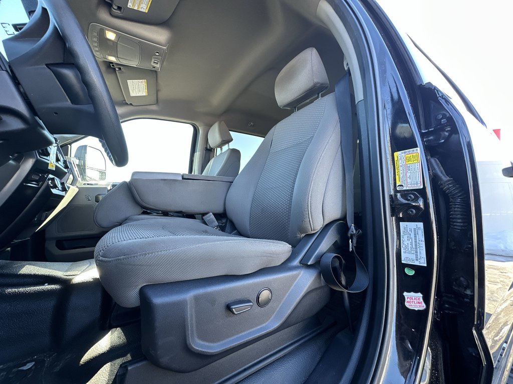 2022 Ford Super Duty F-250 SRW in Antigonish, Nova Scotia - 14 - w1024h768px