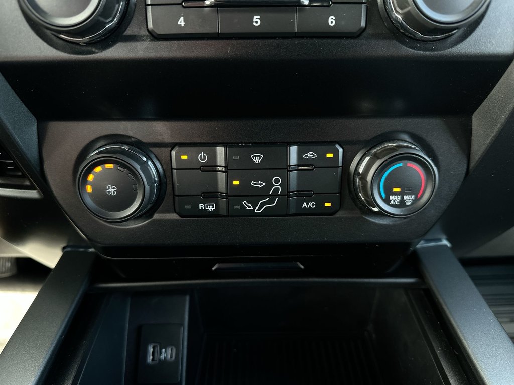 2022 Ford SUPER DUTY F-250 SRW in Antigonish, Nova Scotia - 27 - w1024h768px