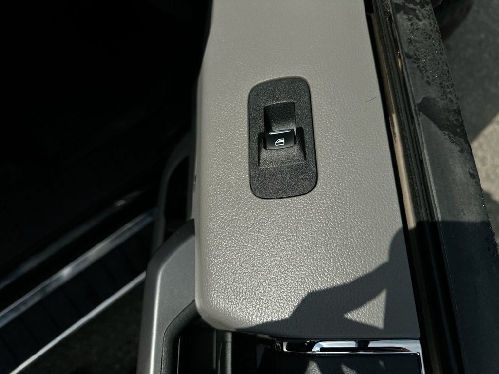 2022 Ford SUPER DUTY F-250 SRW in Antigonish, Nova Scotia - 46 - w1024h768px
