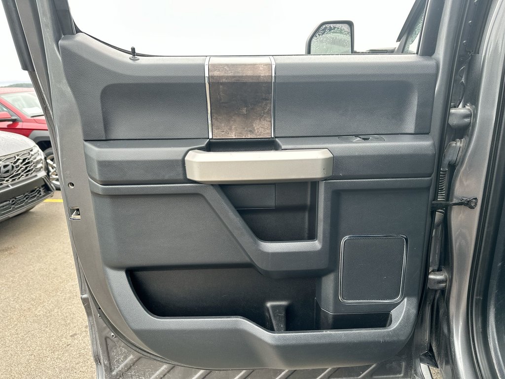 2022 Ford Super Duty F-250 SRW LARIAT | Lthr | Roof | HtdSeat | Warranty to 2026 in Saint John, New Brunswick - 35 - w1024h768px