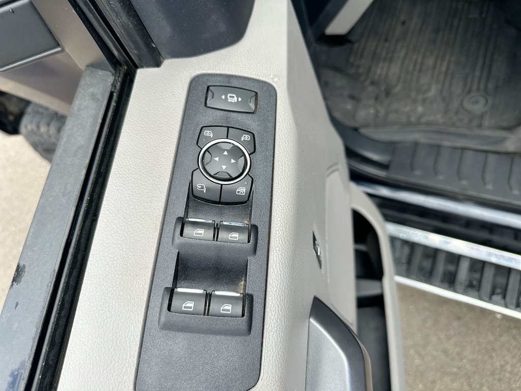 2022 Ford Super Duty F-250 SRW XLT | GAS  Roof | Cam | Bluetooth | Htd Sts | Aux in Saint John, New Brunswick - 15 - w1024h768px