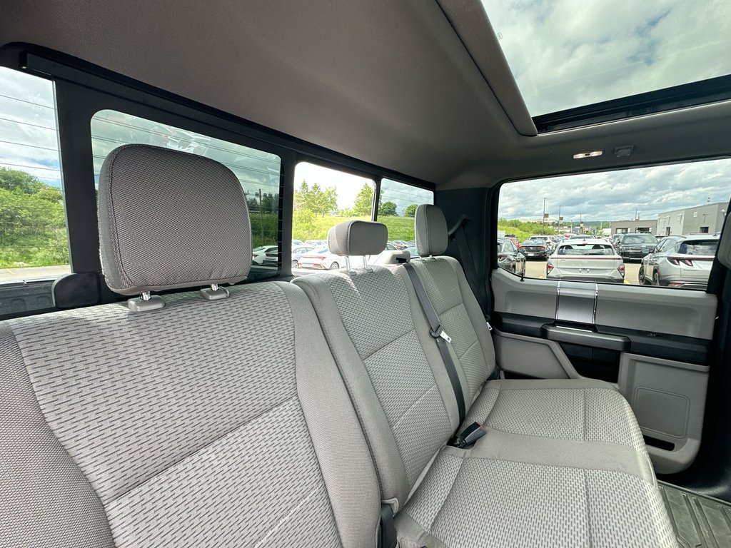 2022 Ford Super Duty F-250 SRW XLT | GAS  Roof | Cam | Bluetooth | Htd Sts | Aux in Saint John, New Brunswick - 52 - w1024h768px