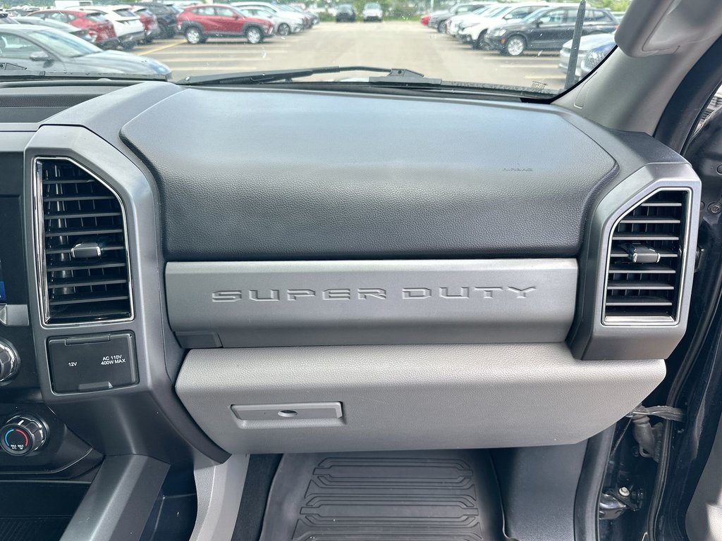 2022 Ford Super Duty F-250 SRW XLT | GAS  Roof | Cam | Bluetooth | Htd Sts | Aux in Saint John, New Brunswick - 44 - w1024h768px