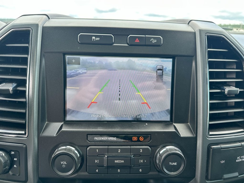 2022 Ford Super Duty F-250 SRW XLT | GAS  Roof | Cam | Bluetooth | Htd Sts | Aux in Saint John, New Brunswick - 26 - w1024h768px