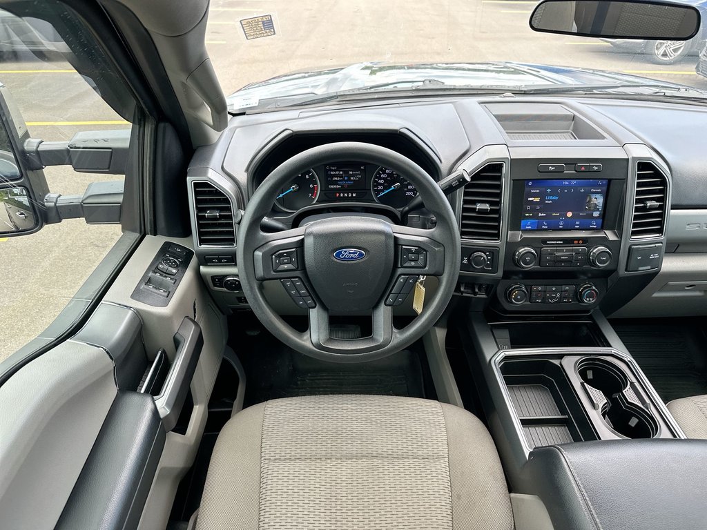 2022 Ford Super Duty F-250 SRW XLT | GAS  Roof | Cam | Bluetooth | Htd Sts | Aux in Saint John, New Brunswick - 13 - w1024h768px