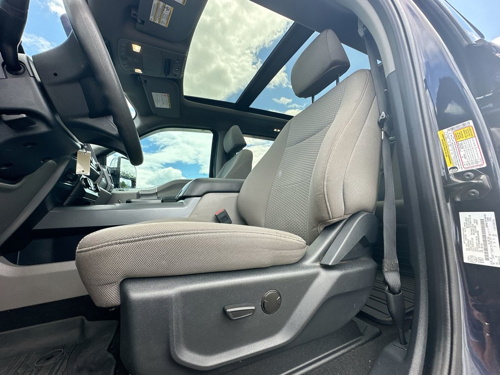 2022 Ford Super Duty F-250 SRW XLT | GAS  Roof | Cam | Bluetooth | Htd Sts | Aux in Saint John, New Brunswick - 14 - w1024h768px