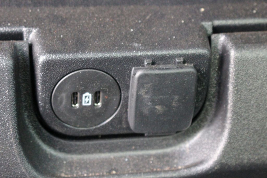 2025 Ford Super Duty F-250 SRW in Antigonish, Nova Scotia - 21 - w1024h768px