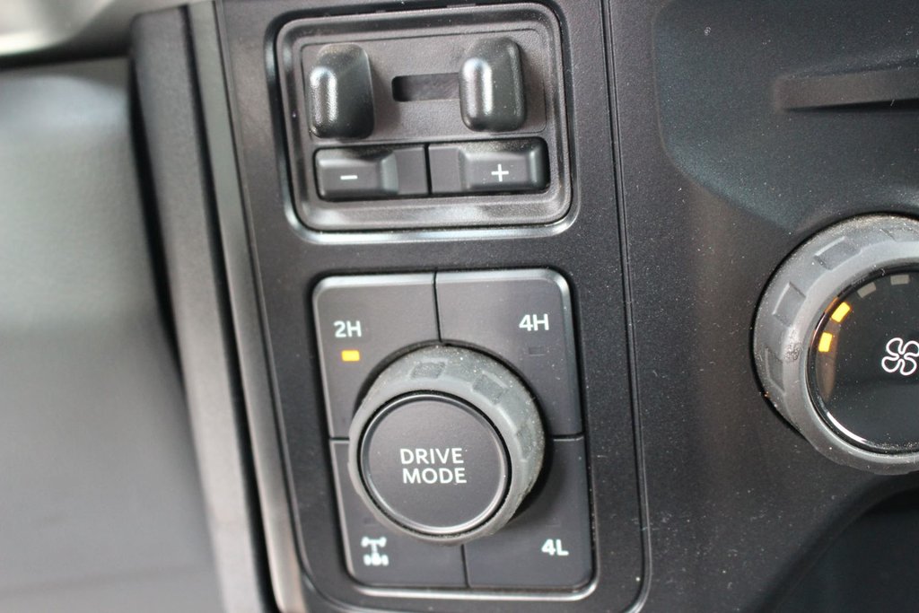 2025 Ford Super Duty F-250 SRW in Antigonish, Nova Scotia - 9 - w1024h768px